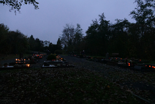 „Seelenlichter“ auf dem Naumburger Friedhof